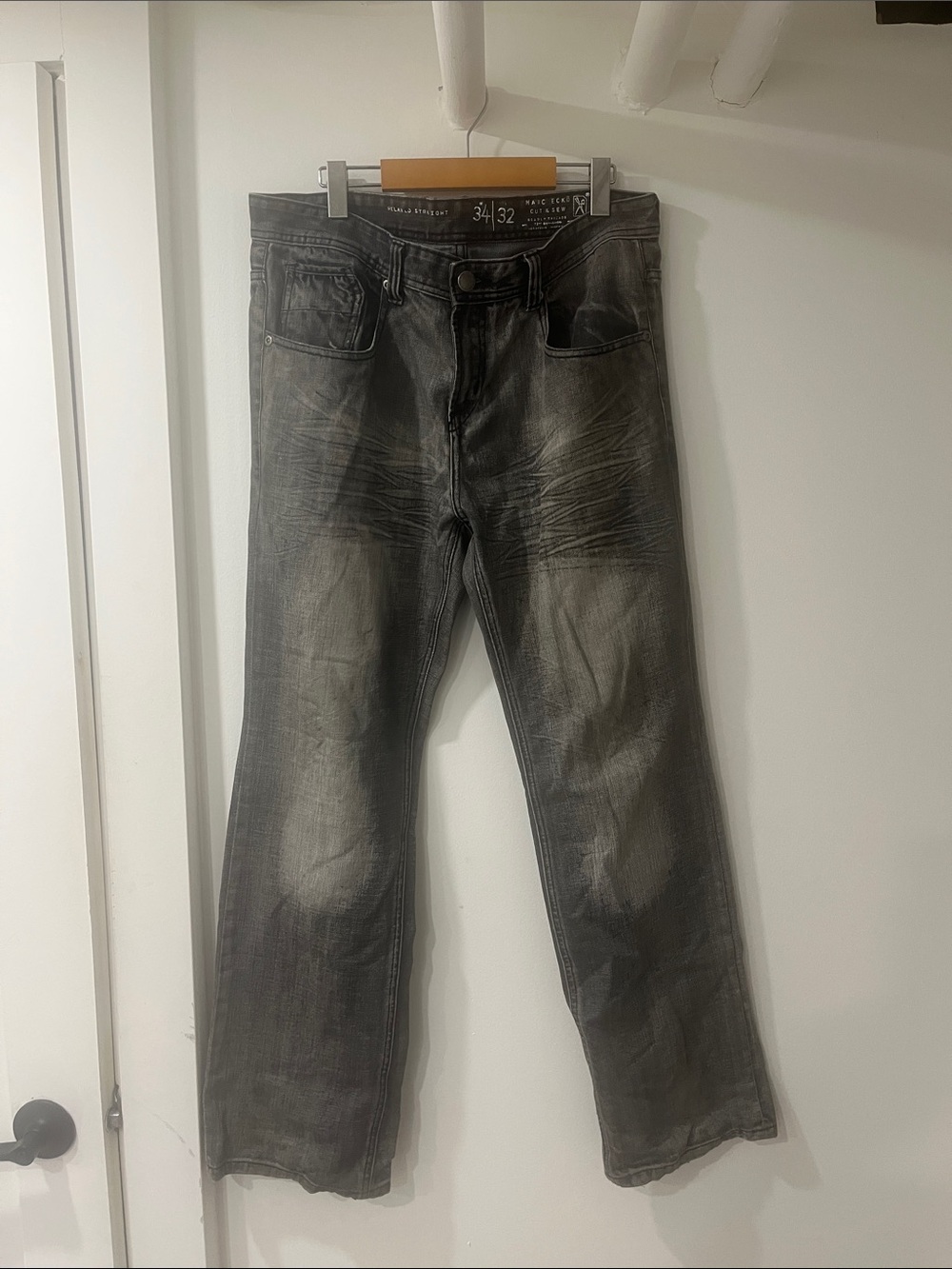 2000s Marc Ecko Men's Faded Black Straight Jeans
